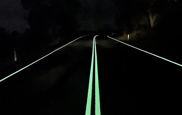 Australia Unveils Innovative Glow-in-the-Dark Highway Paint Technology