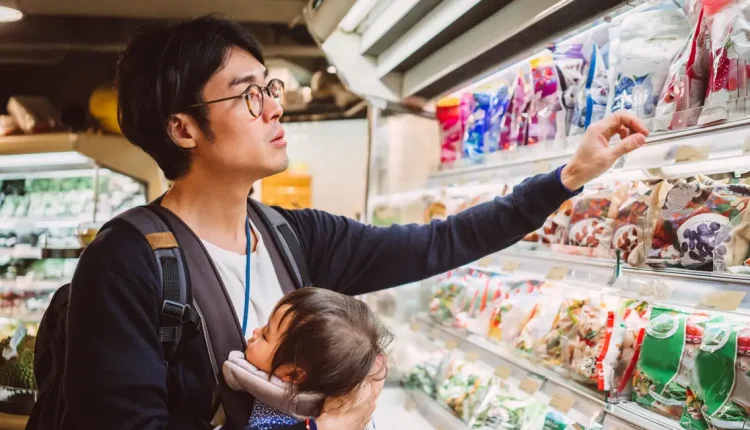 Economic Challenges and Deflation Risks in China as Consumer Prices Fall