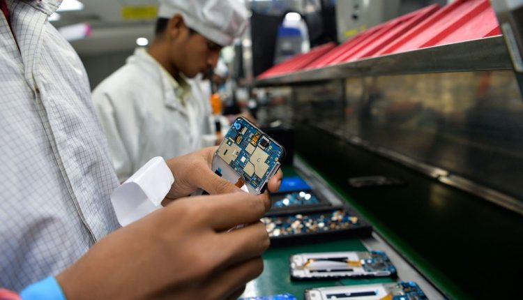 Pakistan's Local Mobile Phone Production
