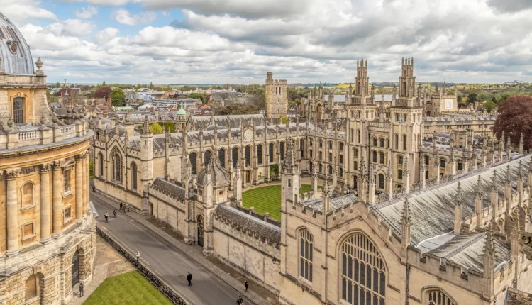 Fully Funded Scholarship by University of Oxford for Pakistani Students