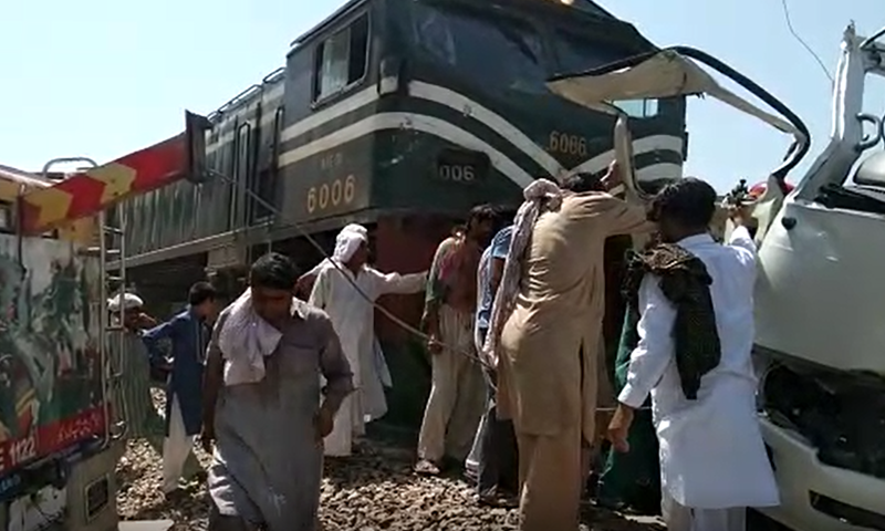 Hazara Express Derailment: Injuries and Casualties Reported Near Nawabshah