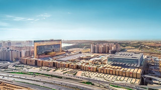Iran Achieves World's Largest Shopping Mall Status