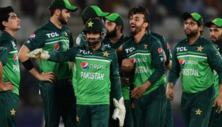 Anticipation mounts as Pakistan and Bangladesh prepare for their face-off in the Asia Cup Super 4. Join us for an unforgettable cricket showdown tomorrow.