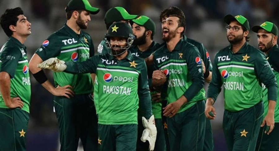 Anticipation mounts as Pakistan and Bangladesh prepare for their face-off in the Asia Cup Super 4. Join us for an unforgettable cricket showdown tomorrow.