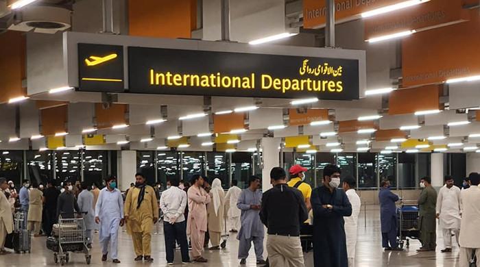 Over 90,000 Pakistanis Head Abroad for Jobs in August
