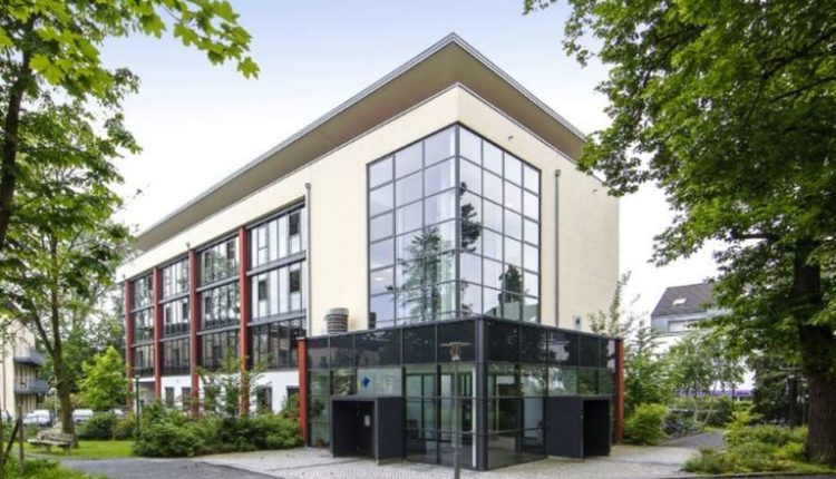 IU International University of Applied Sciences, Germany: 75% Scholarship for Online Programs