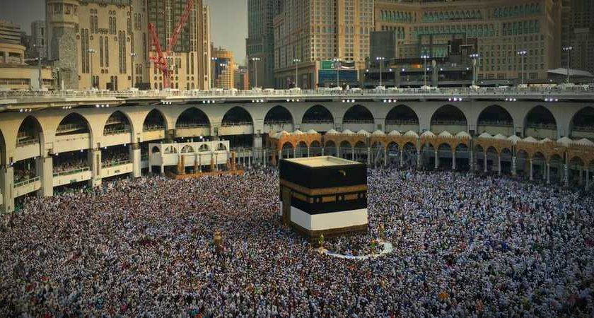 Saudi Arabia's New Umrah Pilgrimage Dress Code: Balancing Tradition and Choice