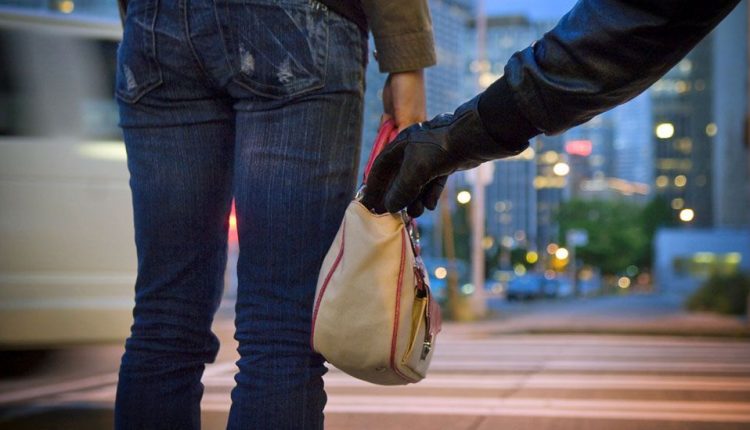 Peshawar Police Crackdown: Female Pickpocket Gang Busted in BRT System