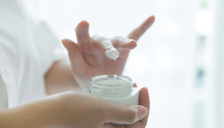 10 Essential Tips for Soft and Healthy Hands