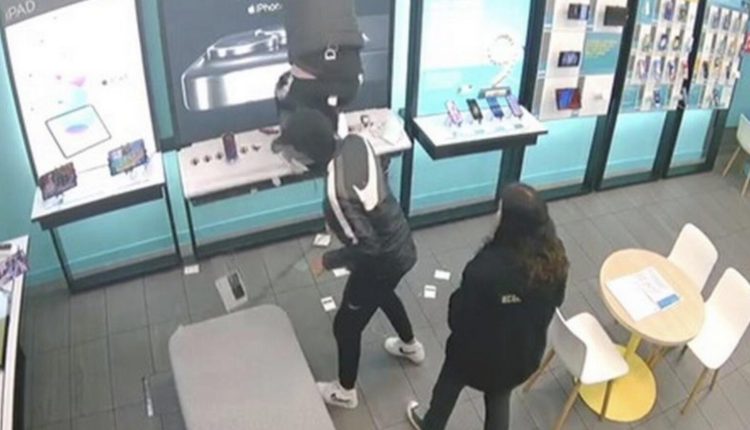 iPhone 15 Heist in Nottingham: Duo Swipes Display at EE Store