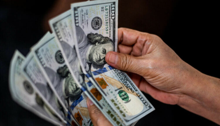 ڈالر انٹر بینک اور اوپن مارکیٹ میں سستا